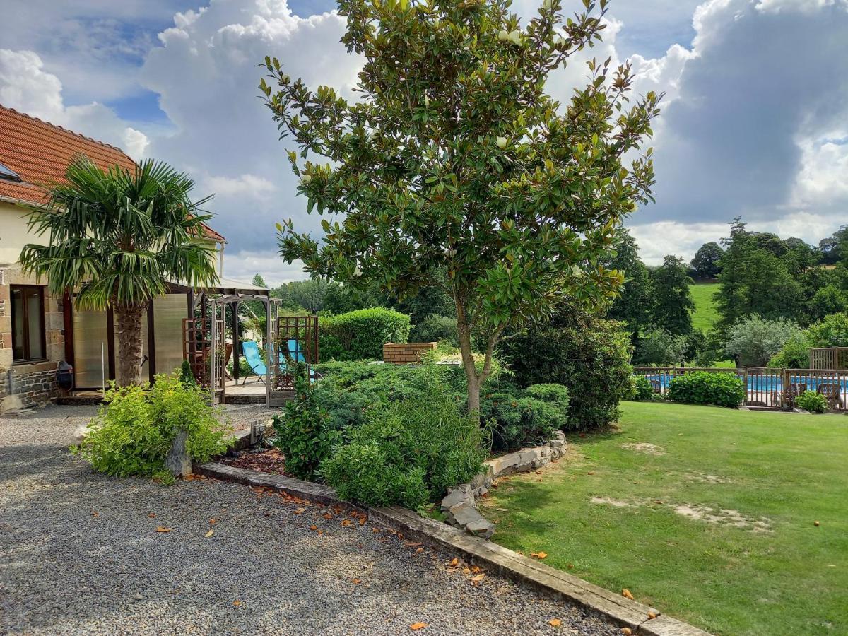 La Gasteboisiere With Swimming Pool And Games Room Le Mesnil-Adelee Exteriör bild