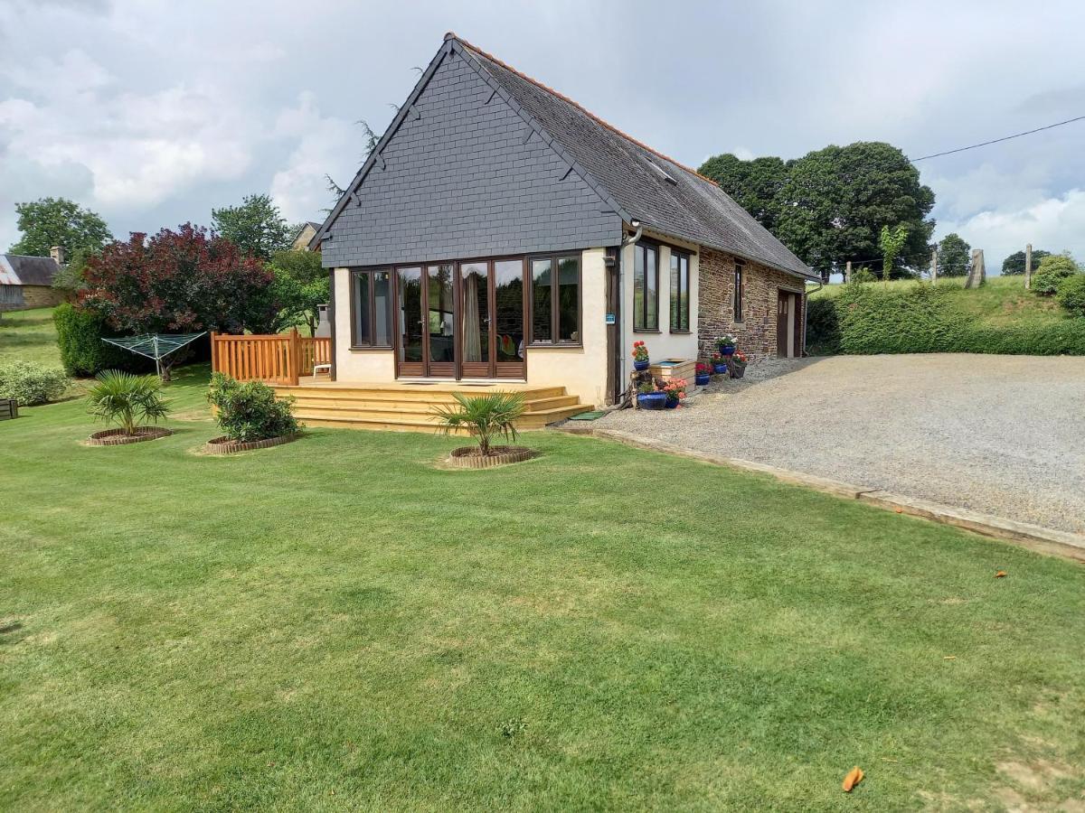 La Gasteboisiere With Swimming Pool And Games Room Le Mesnil-Adelee Exteriör bild
