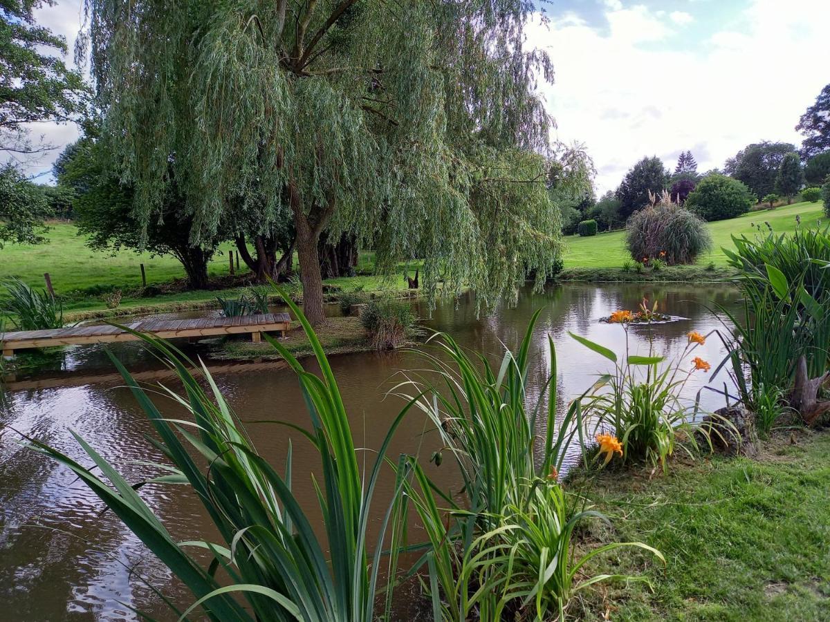 La Gasteboisiere With Swimming Pool And Games Room Le Mesnil-Adelee Exteriör bild