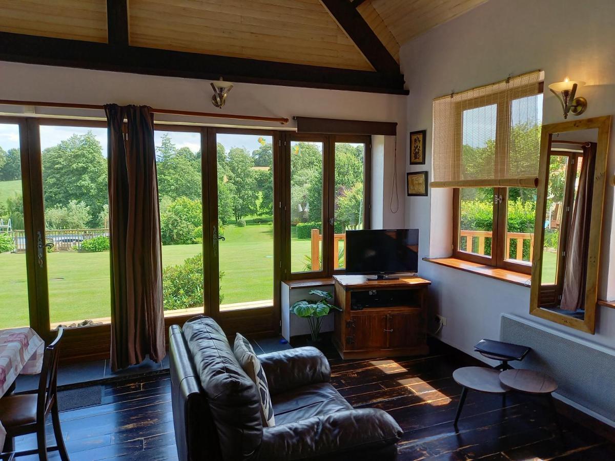 La Gasteboisiere With Swimming Pool And Games Room Le Mesnil-Adelee Exteriör bild