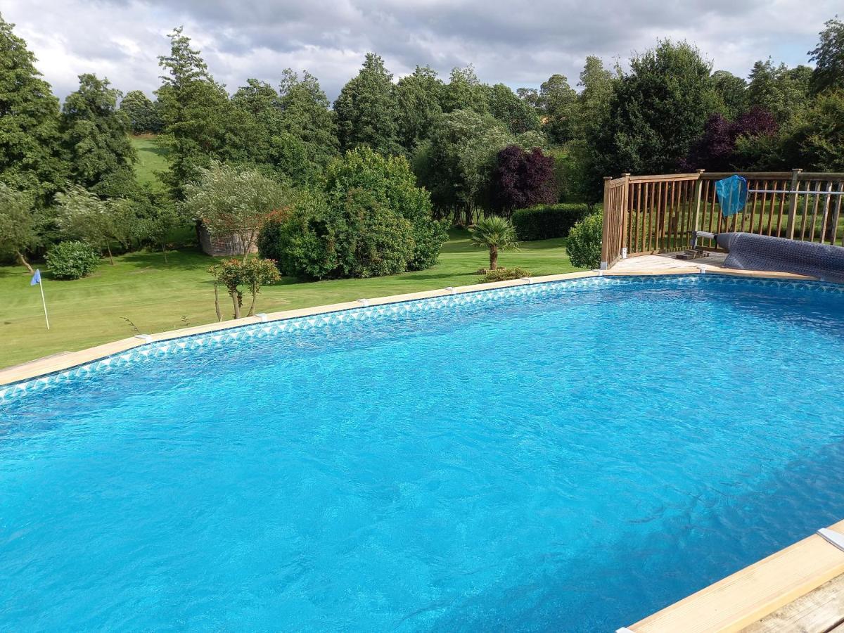 La Gasteboisiere With Swimming Pool And Games Room Le Mesnil-Adelee Exteriör bild