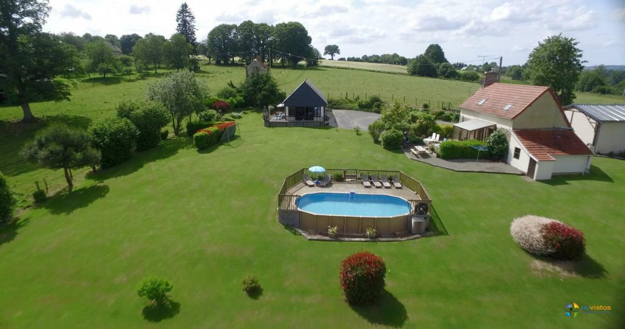 La Gasteboisiere With Swimming Pool And Games Room Le Mesnil-Adelee Exteriör bild